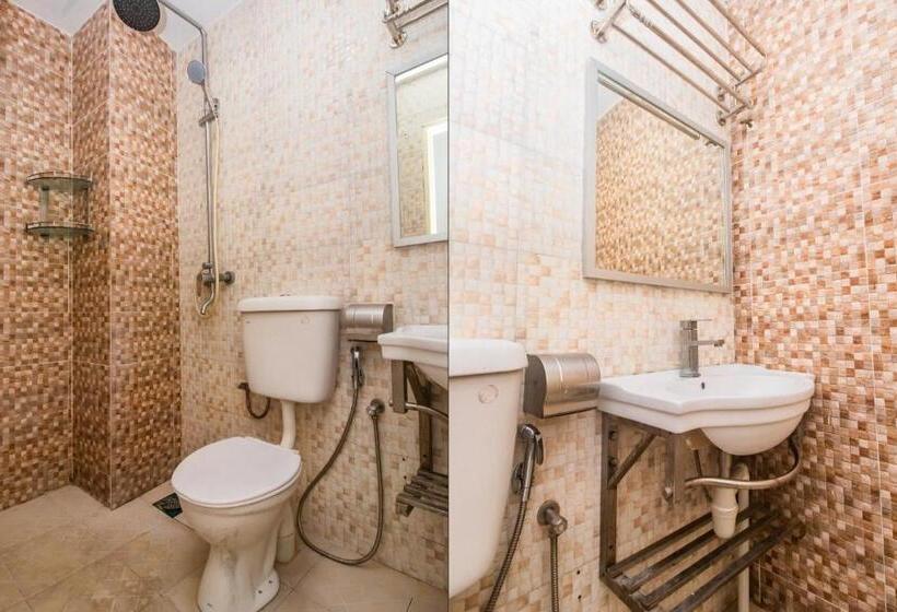 Quarto Deluxe, Oyo 90102 7 Days Lodge