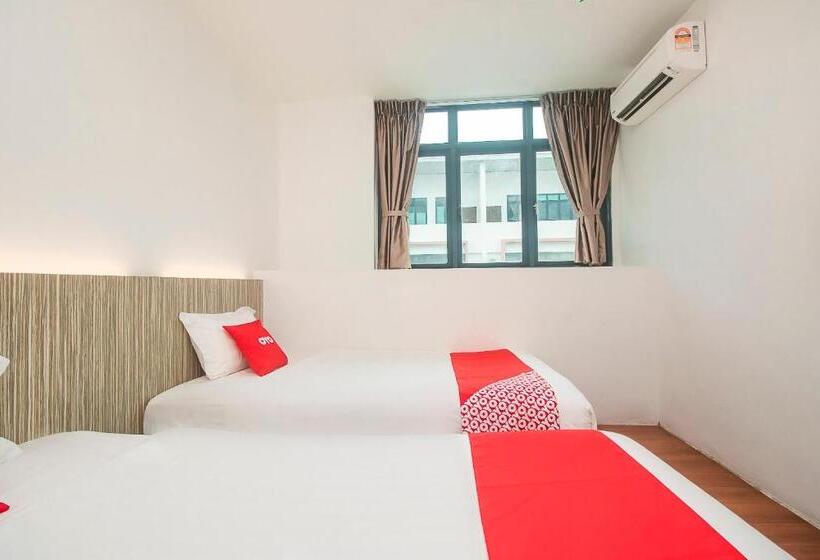 Quarto Deluxe, Oyo 90102 7 Days Lodge