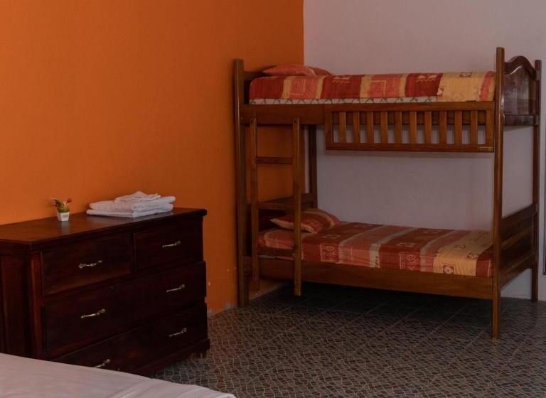 غرفة قياسية رباعية, Puerto Quito Lodge