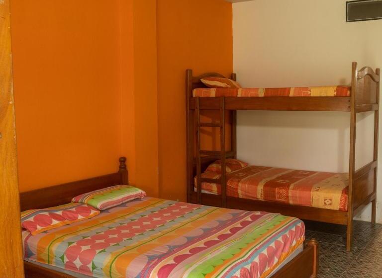 Семейный Номер, Puerto Quito Lodge