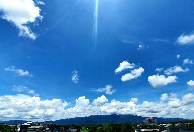 سوییت خانوادگی, Usabai Riverside Boutique