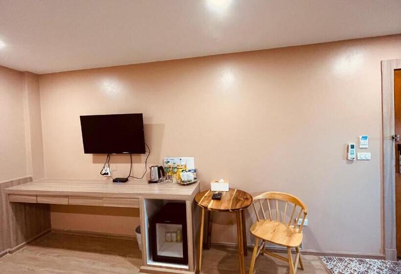 اتاق استاندارد با چشمانداز کوهستان, Usabai Riverside Boutique