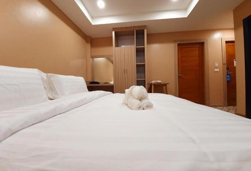 سوییت خانوادگی, Usabai Riverside Boutique