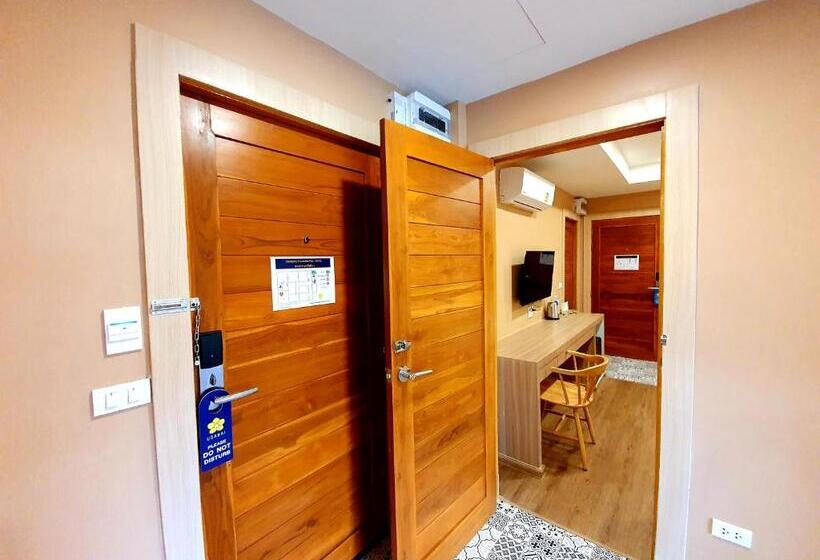 اتاق سوپریور خانوادگی, Usabai Riverside Boutique