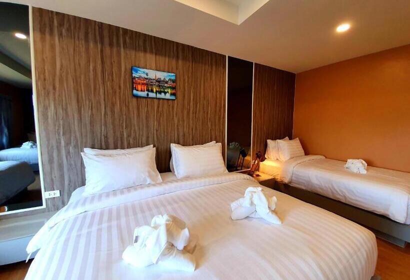 اتاق سوپریور خانوادگی, Usabai Riverside Boutique