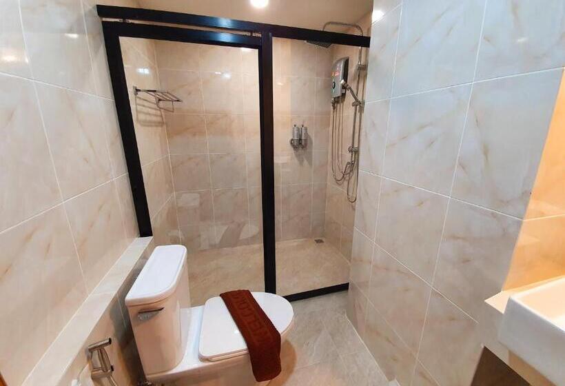 اتاق لوکس با بالکن, Usabai Riverside Boutique