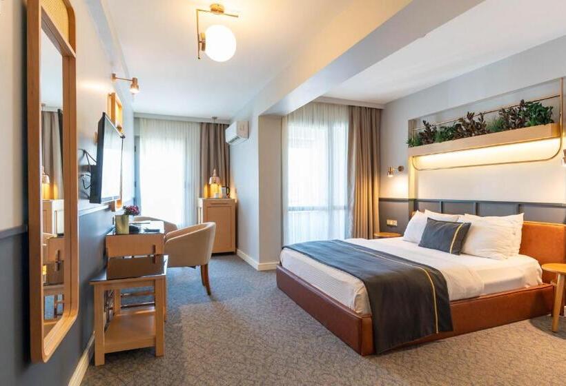 디럭스 룸, Viva La Vita