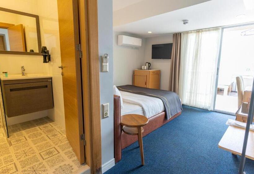 스탠다드 테라스 룸, Viva La Vita