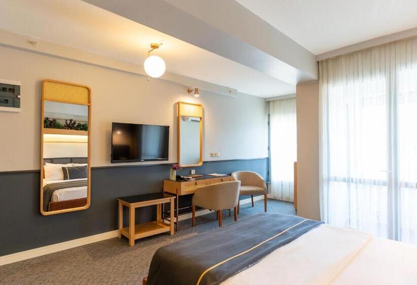 디럭스 룸, Viva La Vita