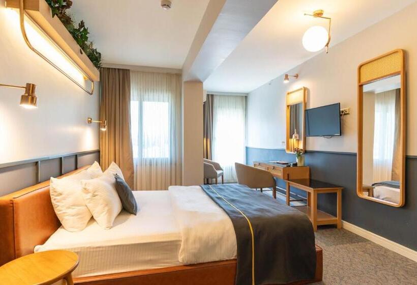 디럭스 룸, Viva La Vita