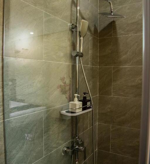 اتاق لوکس با تخت بزرگ, La Mia Lakeview