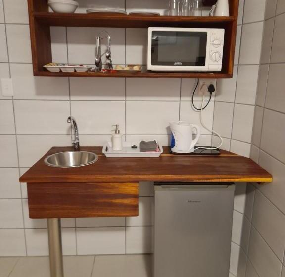 اتاق لوکس خانوادگی, Alucarni Guest House With Solar Energy