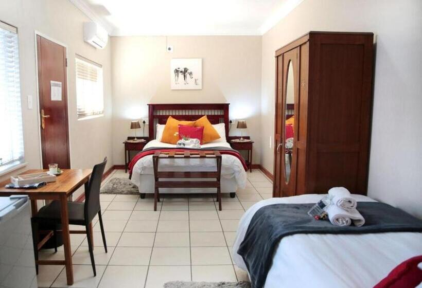 اتاق خانوادگی, Alucarni Guest House With Solar Energy