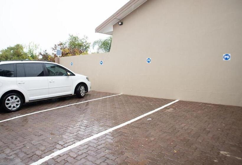 اتاق لوکس خانوادگی, Alucarni Guest House With Solar Energy