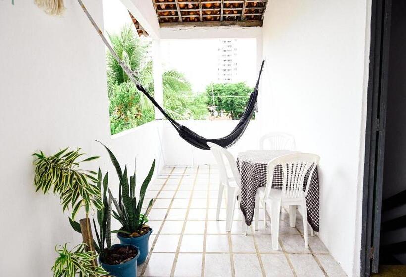 جناح عائلي, Hostel Mineiros