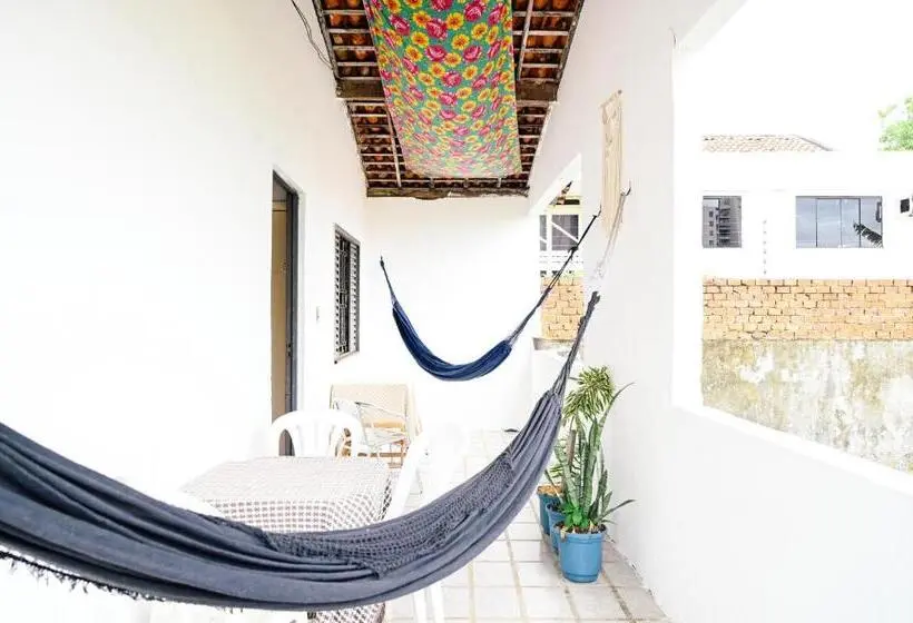 スイート, Hostel Mineiros