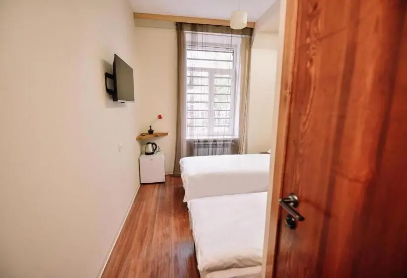 اتاق استاندارد, Lori Guest House