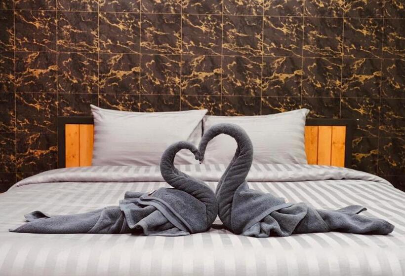 غرفة ديلوكس سرير كينج, The Stories Resort