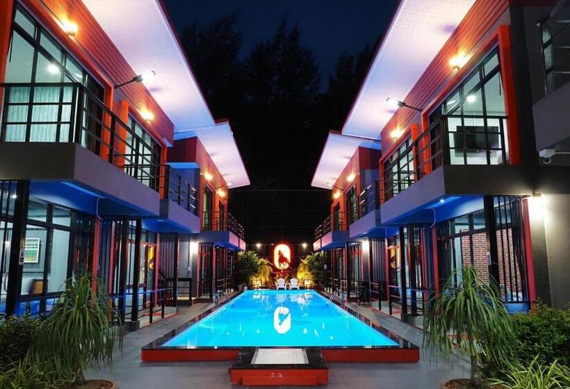 غرفة قياسية سرير كينج, The Stories Resort