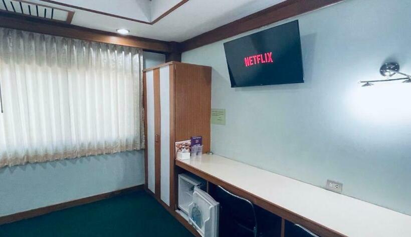 غرفة قياسية سرير كينج, Boss