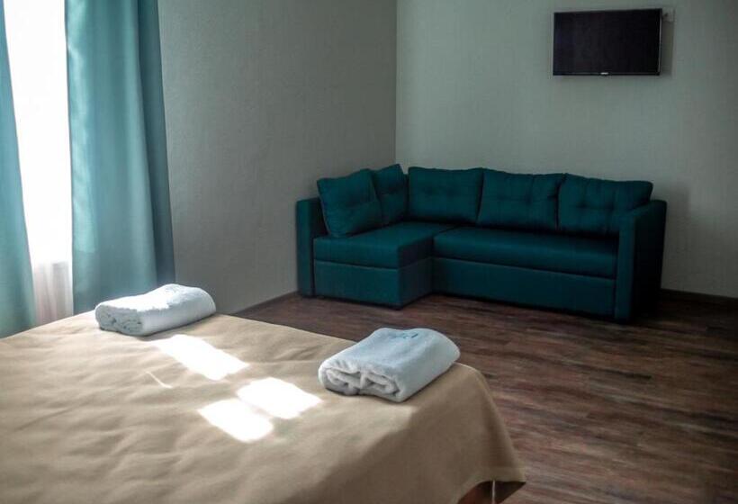 غرفة عائلية, Dozari