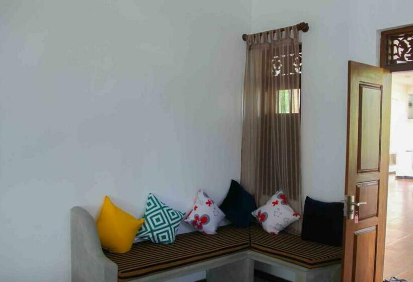 패밀리 스위트, Indigo