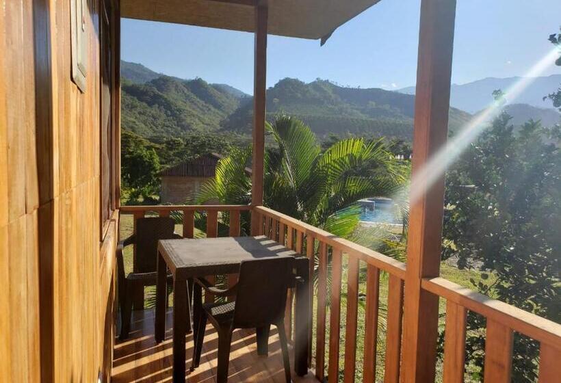 بانگلوی استاندارد, Mercedes Lodge