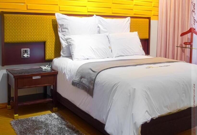 スタンダードルーム, The Royal Courtyard