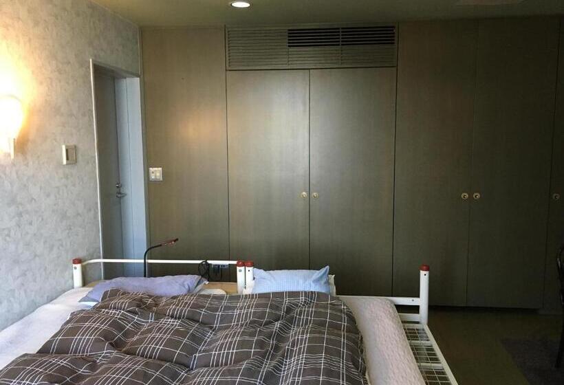 غرفة سوبيريور مطلّة علي الحديقة, Narita Airport Samurai Hostel