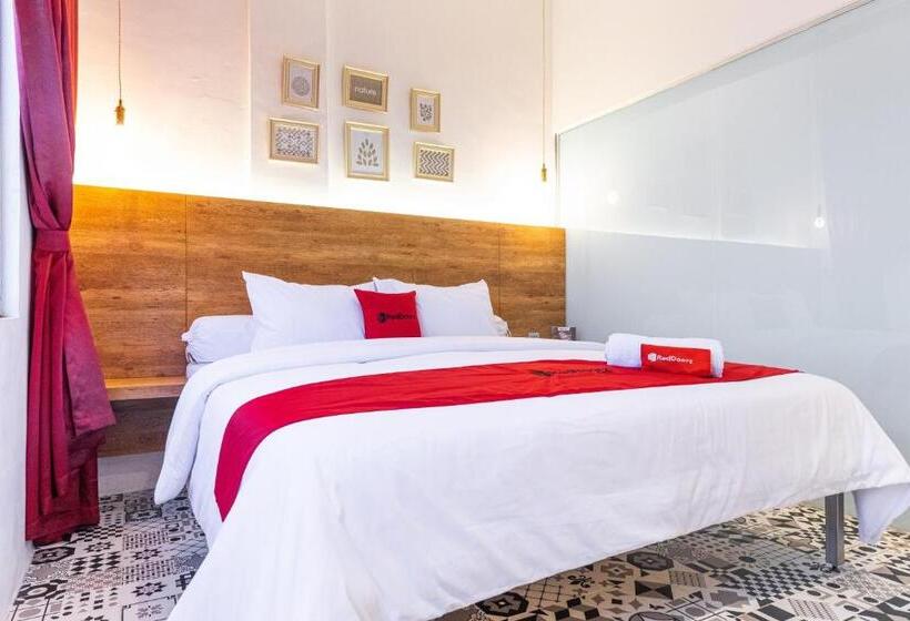 חדר סופריור, Reddoorz Plus At Mitrotel Medan