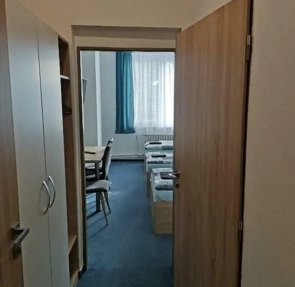スタンダードトリプルルーム, Sporthotel Milevsko