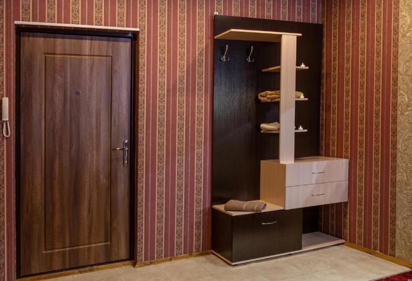 Студия Superior, Unenege