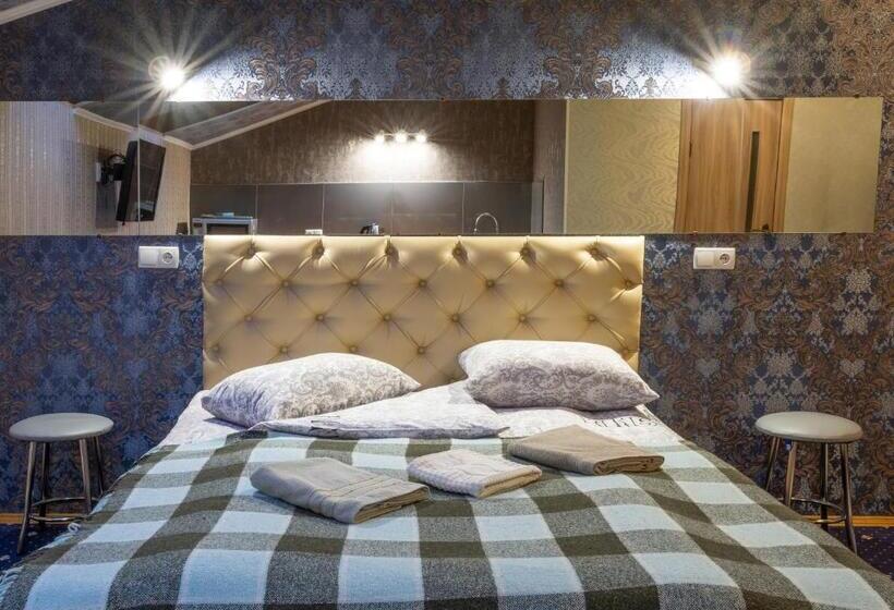 Студия Superior, Unenege