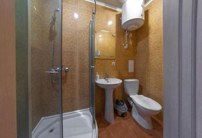 غرفة أساسية فردية, Seven