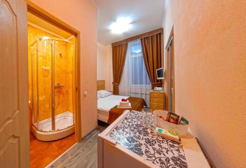 غرفة أساسية فردية, Seven