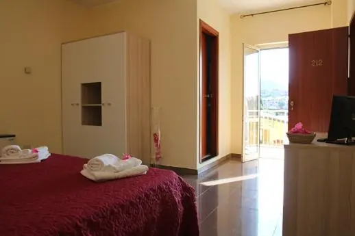 バルコニー付きスタンダードルーム, Grand Hotel Aspromonte