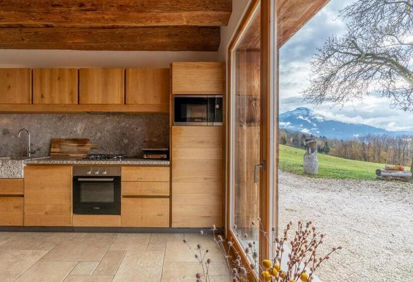 1间卧室的房子, Casera Cornolera