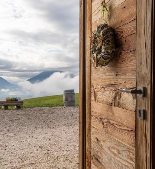 1间卧室的房子, Casera Cornolera