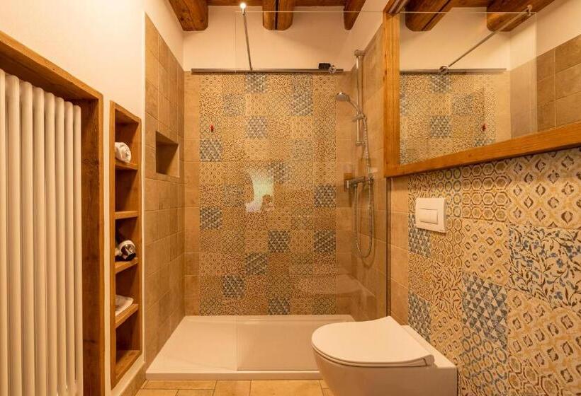 1间卧室的房子, Casera Cornolera