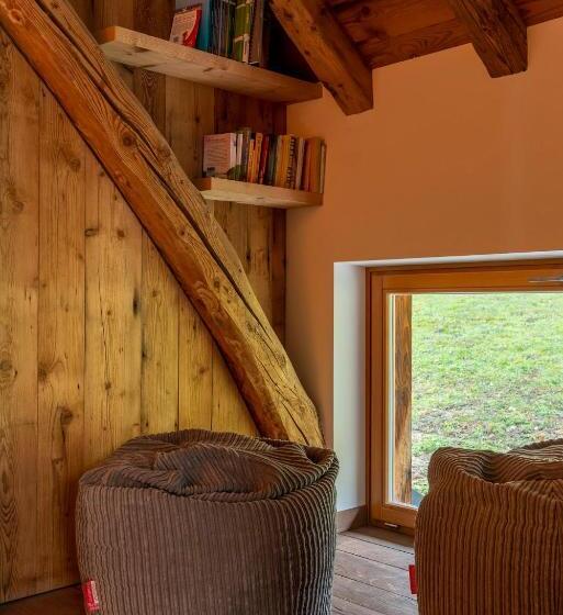 1间卧室的房子, Casera Cornolera