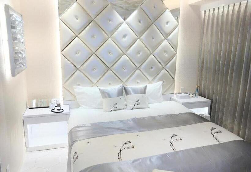 Люкс, The Graf Matsubara