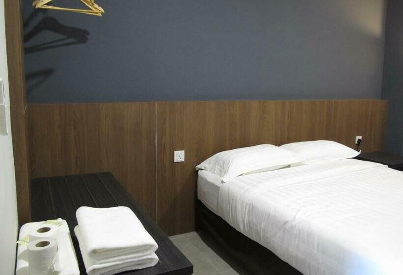 غرفة قياسية لذوى الاحتياجات الخاصة, Sukaramai