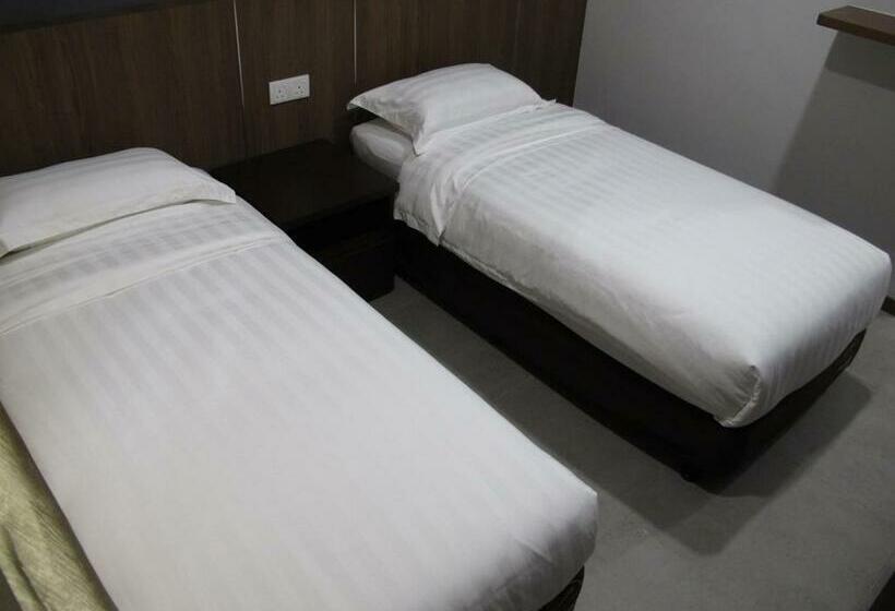 غرفة قياسية, Sukaramai