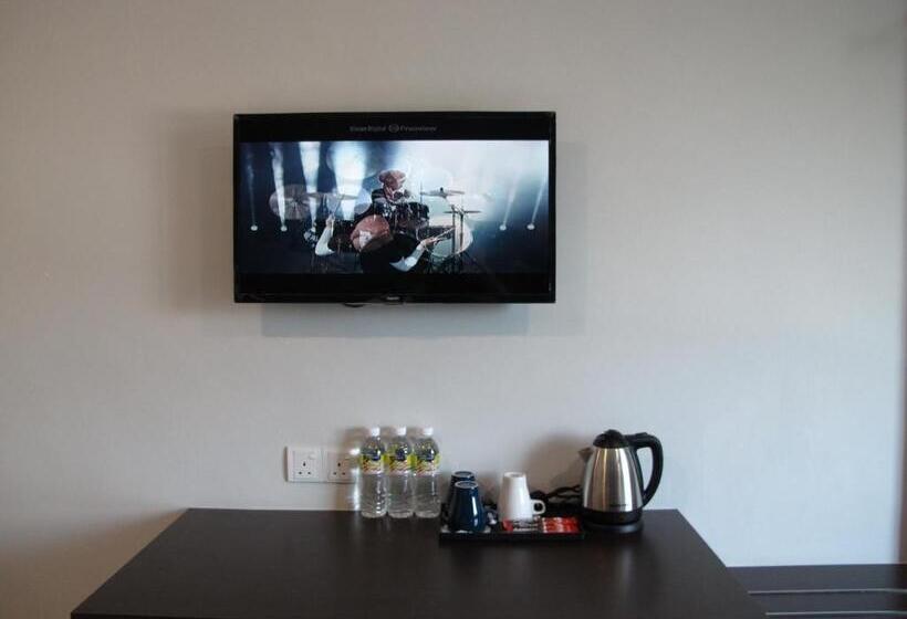 غرفة قياسية, Sukaramai