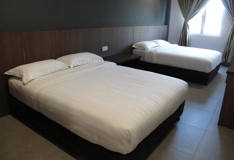 غرفة عائلية, Sukaramai