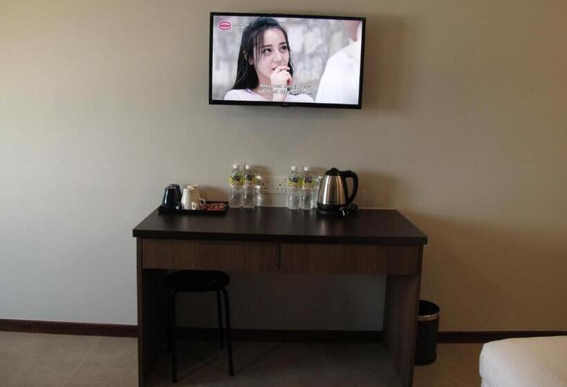 غرفة عائلية, Sukaramai