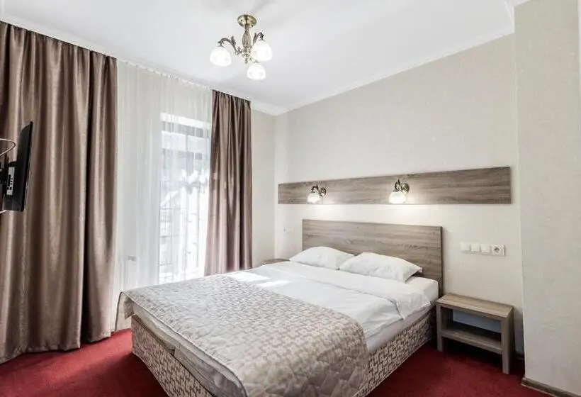 اتاق استاندارد چهارنفره با بالکن, Villa Gor Apartments