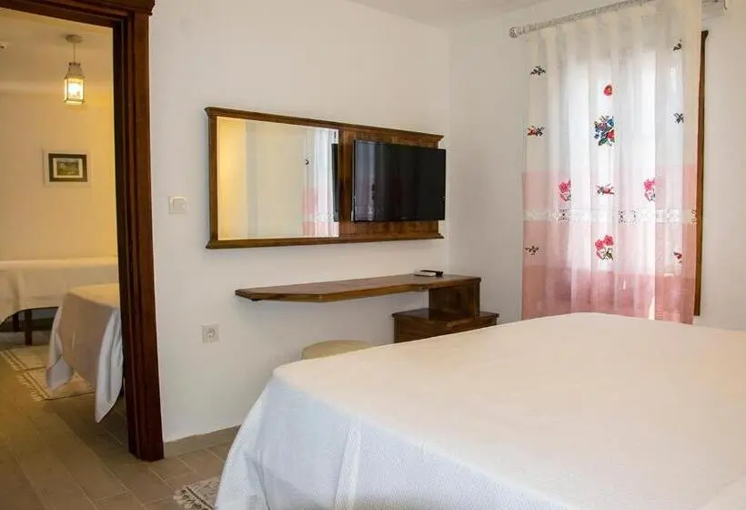 スイート, Monza House Otel