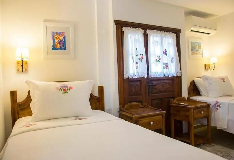 スイート, Monza House Otel