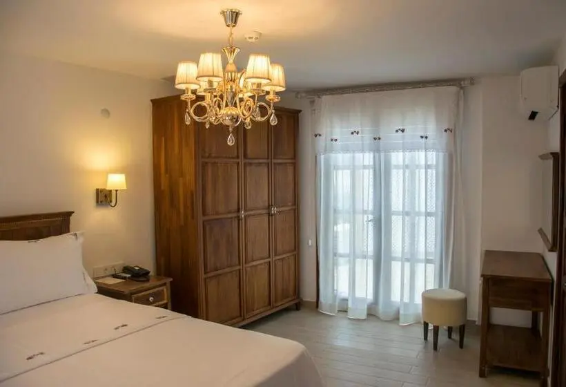 スーペリアールーム, Monza House Otel